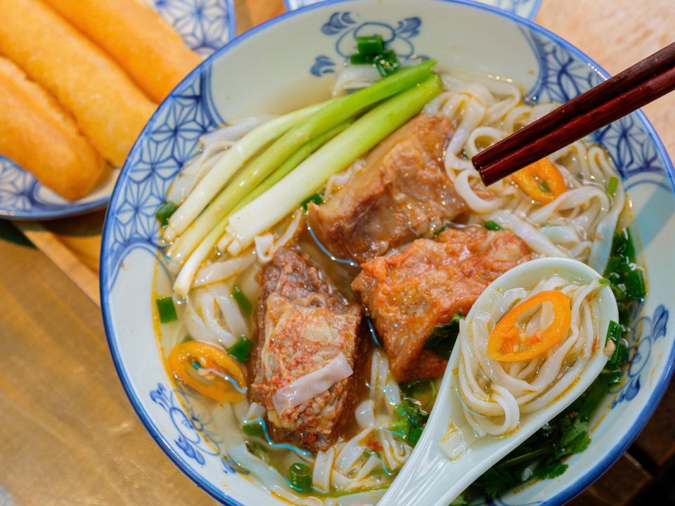 Chạm Vị